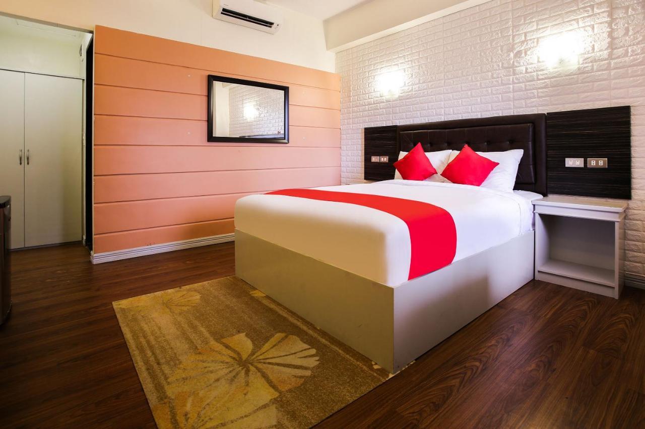 Super Oyo Capital O 786 Kwe Hotel And Resort Анхелес Экстерьер фото