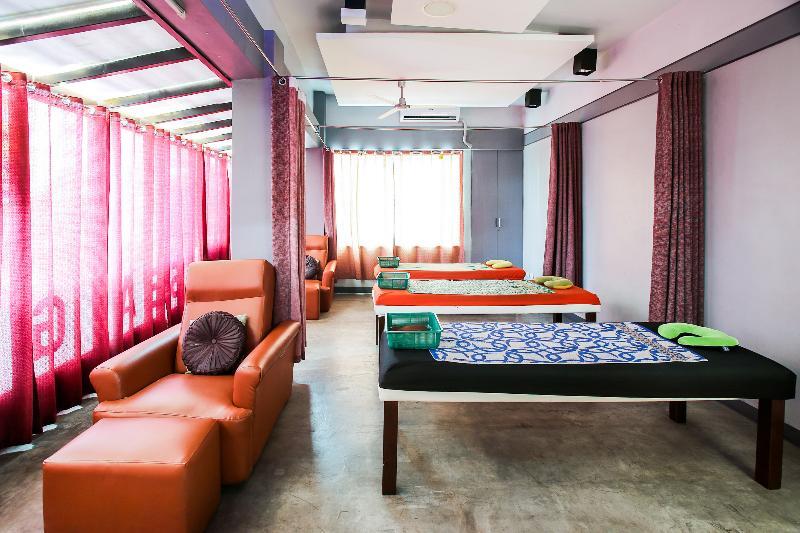 Super Oyo Capital O 786 Kwe Hotel And Resort Анхелес Экстерьер фото